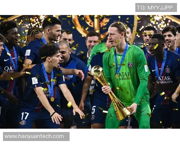 巴黎圣日耳曼与悉尼激战正酣第三个进球引发全场欢呼